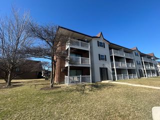 169 Gregory Street 13, Aurora, IL 60504