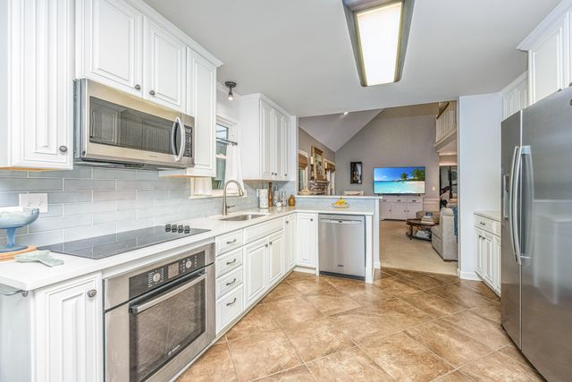 199 High Grove Road, Summerville, SC 29485