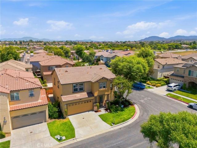 31598 Six Rivers Court, Temecula, CA 92592