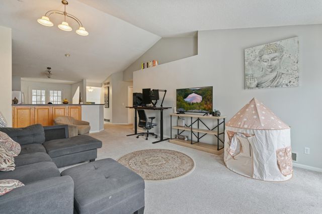 2216 Water Lilly Lane 607, Eagan, MN 55122