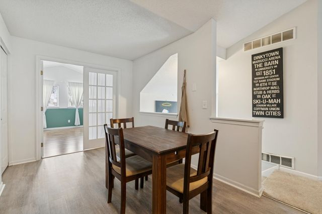 2216 Water Lilly Lane 607, Eagan, MN 55122