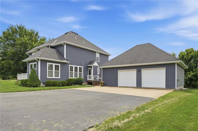 25290 Quivira Road, Louisburg, KS 66053