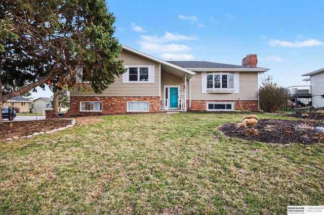 20751 Emmet Street, Omaha, NE 68022