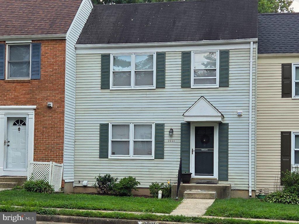 9031 PINEY GROVE DR, Fairfax, VA 22031