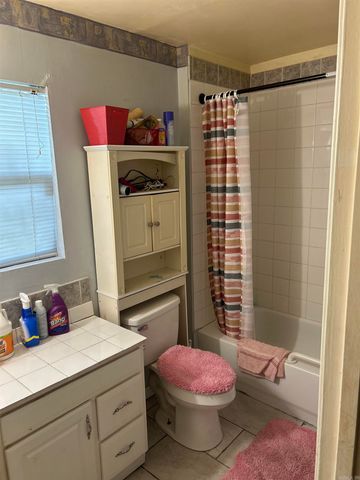 1101 E 6th Ave, Pine Bluff, AR 71601