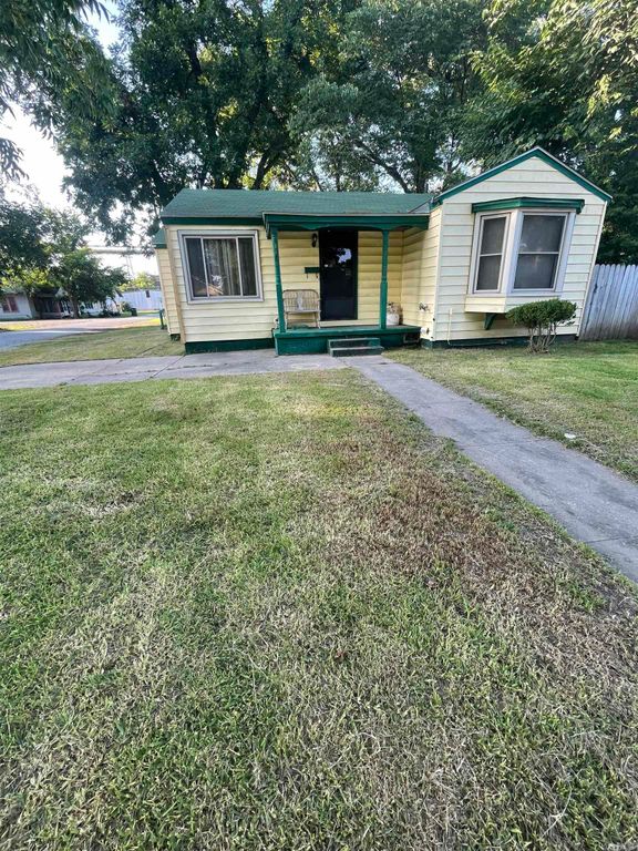 1101 E 6th Ave, Pine Bluff, AR 71601