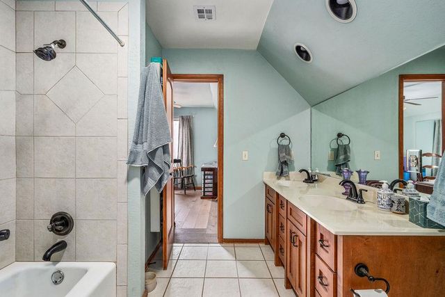 409 Siena Drive, Edmond, OK 73034