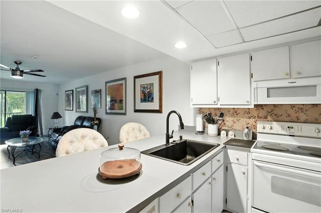 2231 5th ST 207, Lehigh Acres, FL 33936