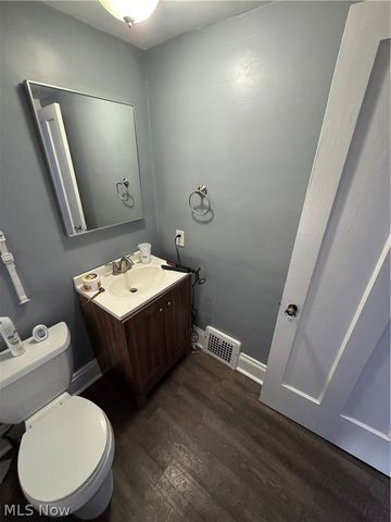 14622 Superior Road, Cleveland, OH 44118