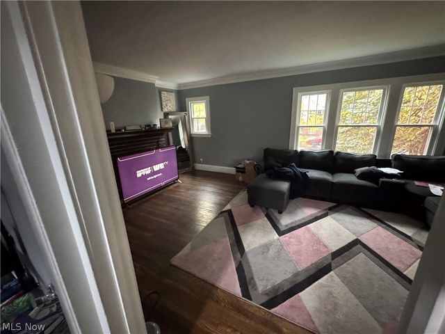 14622 Superior Road, Cleveland, OH 44118