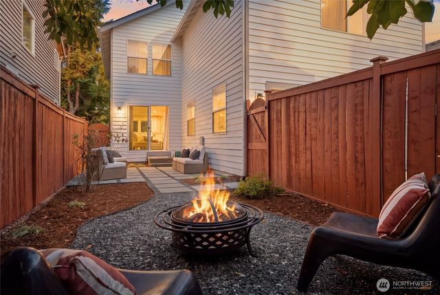 9229 227th Avenue NE, Redmond, WA 98053