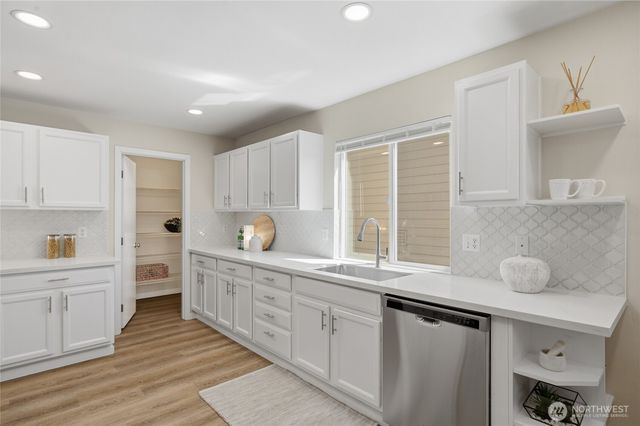 9229 227th Avenue NE, Redmond, WA 98053