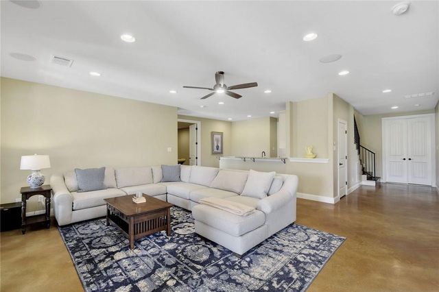 17207 Raynham Hill DR, Austin, TX 78738