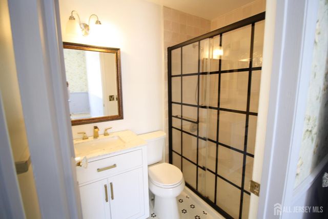 3011 Cypress Court, South Brunswick, NJ 08852