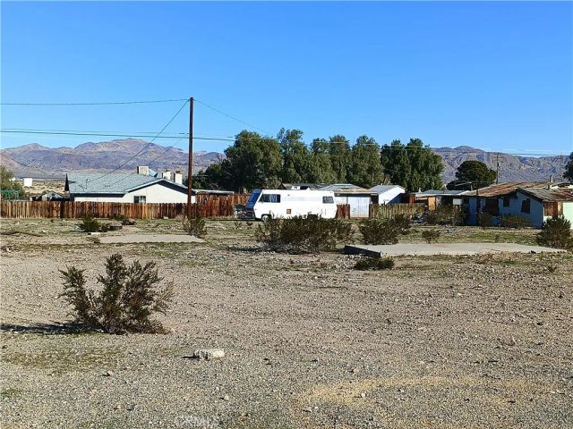 10 Santa Fe, Daggett, CA 92327