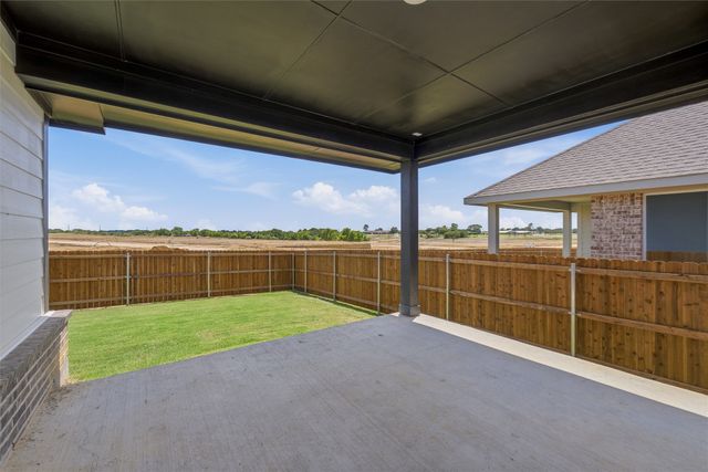 3522 Helena Street, Gainesville, TX 76240