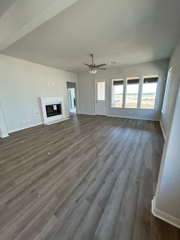 3522 Helena Street, Gainesville, TX 76240