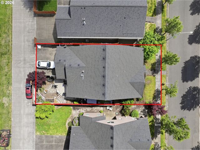 1701 WEBB LAKE Dr, Silverton, OR 97381