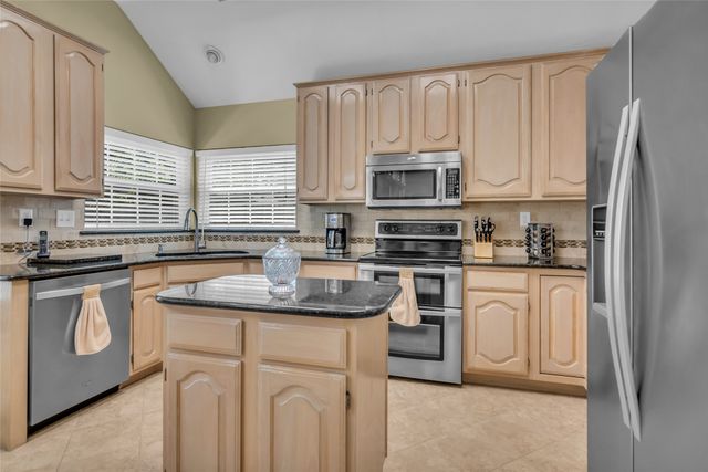 7216 Mesa Verde Trail, Fort Worth, TX 76137