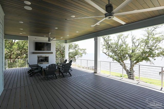 2009 Eventide Rd, Milton, FL 32583