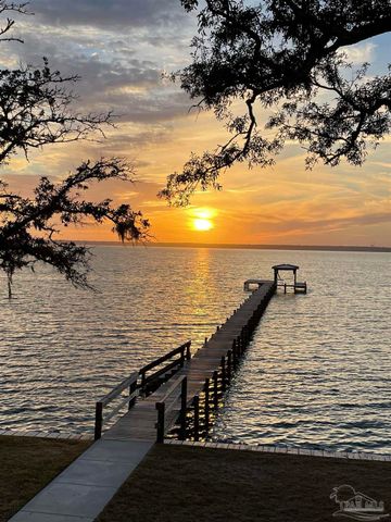 2009 Eventide Rd, Milton, FL 32583