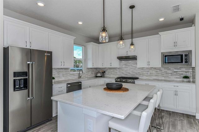 1105 CANOPY VIEW WAY, Minneola, FL 34715