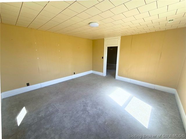 35 N McKinley Street, Campbellsburg, IN 47108