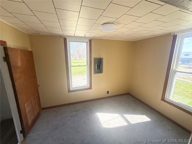 35 N McKinley Street, Campbellsburg, IN 47108
