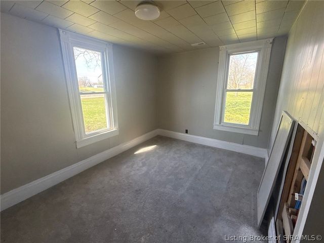 35 N McKinley Street, Campbellsburg, IN 47108