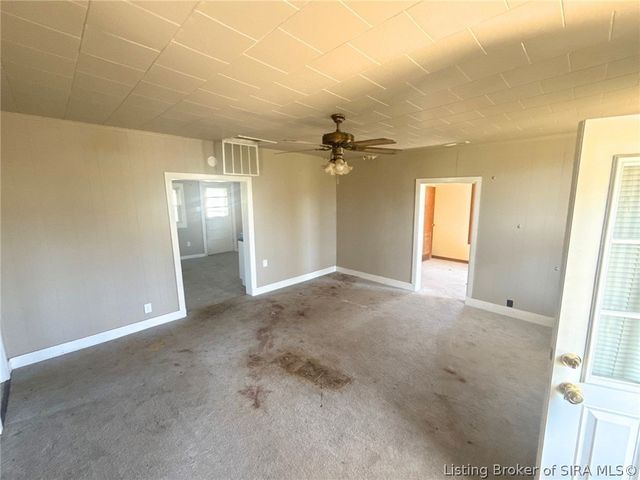 35 N McKinley Street, Campbellsburg, IN 47108