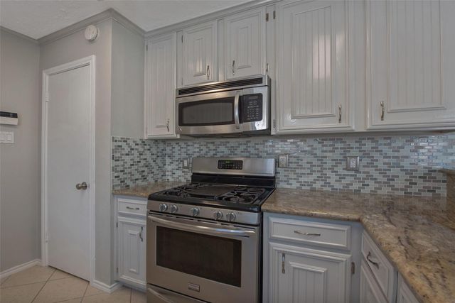 13715 Ludgate Pass, Houston, TX 77034