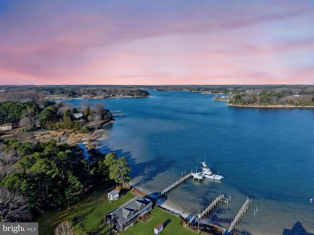 2755 SUNNYBANK RD, Reedville, VA 22539