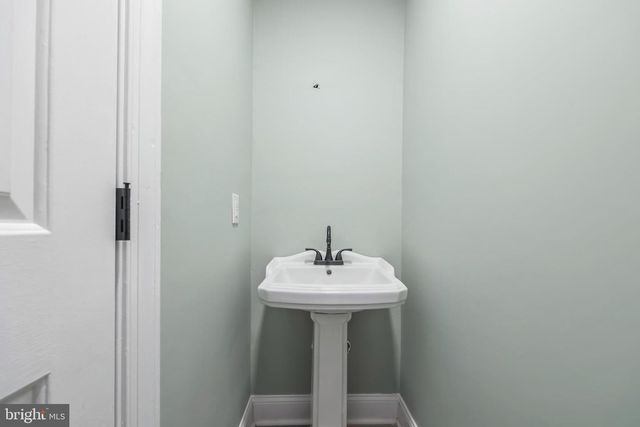 2755 SUNNYBANK RD, Reedville, VA 22539