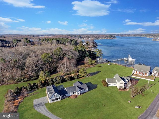 2755 SUNNYBANK RD, Reedville, VA 22539