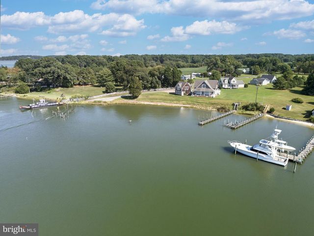 2755 SUNNYBANK RD, Reedville, VA 22539