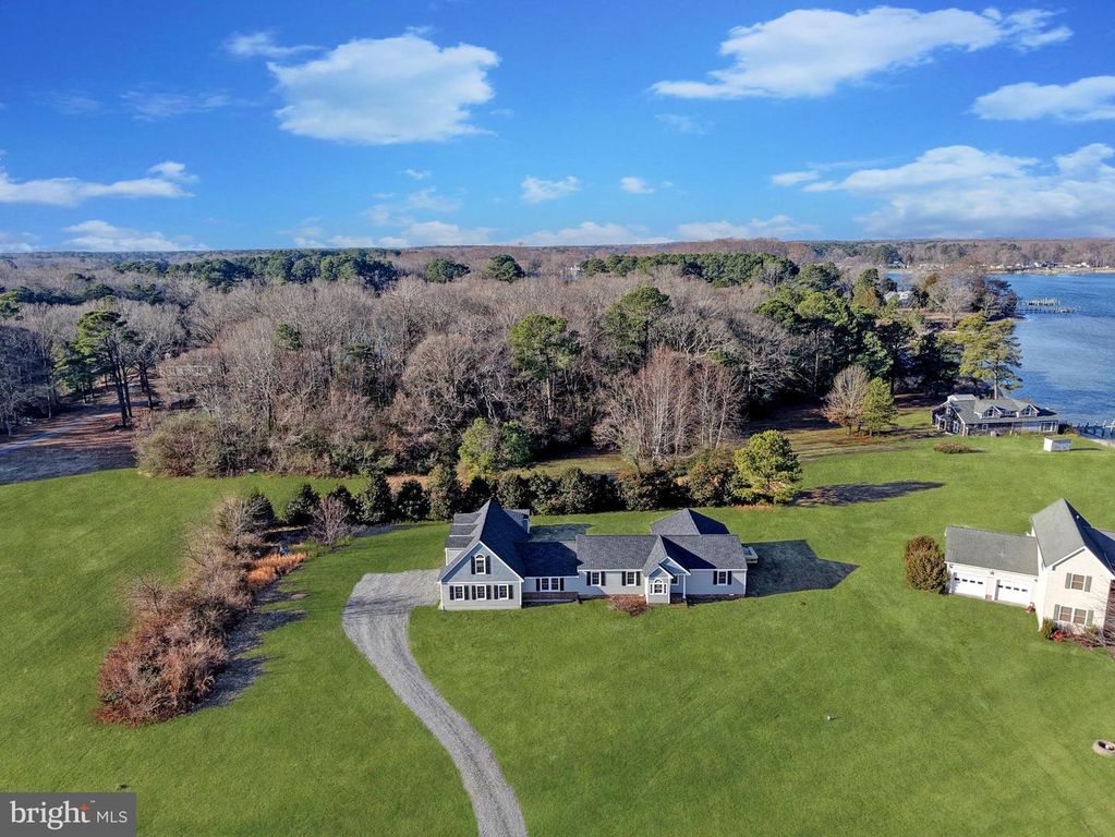 2755 SUNNYBANK RD, Reedville, VA 22539