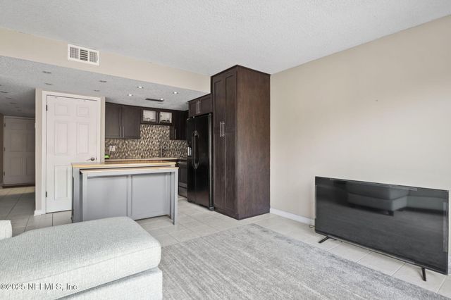 1107 1ST Street S B, Jacksonville Beach, FL 32250