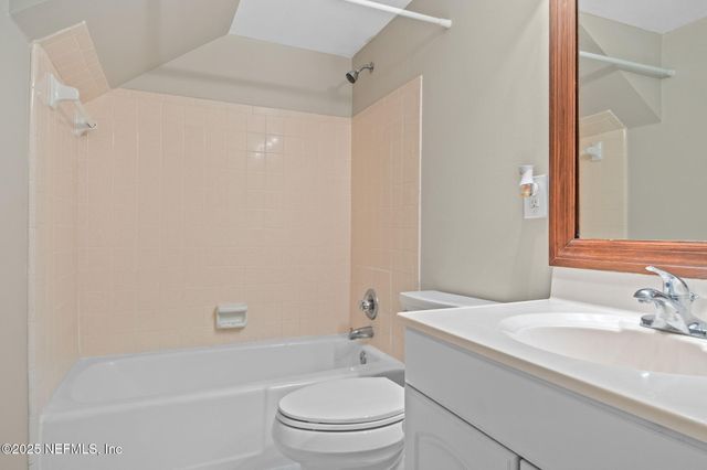 1107 1ST Street S B, Jacksonville Beach, FL 32250