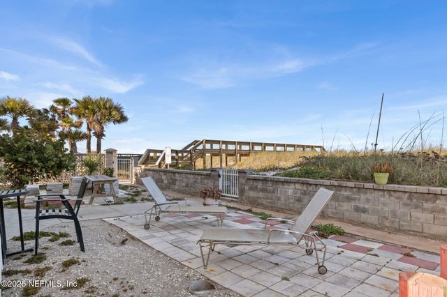 1107 1ST Street S B, Jacksonville Beach, FL 32250
