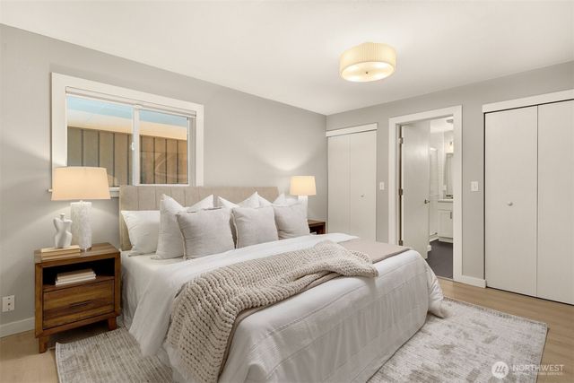 7010 NE 153rd Place, Kenmore, WA 98028