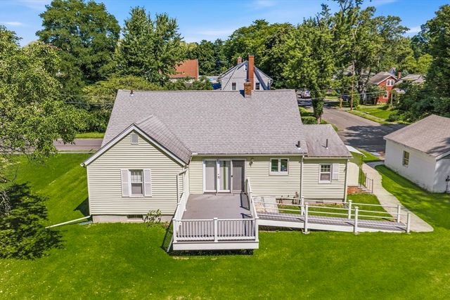 26 S Park Ter, Northampton, MA 01060