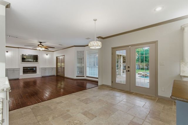 303 Highland Court, Double Oak, TX 75077