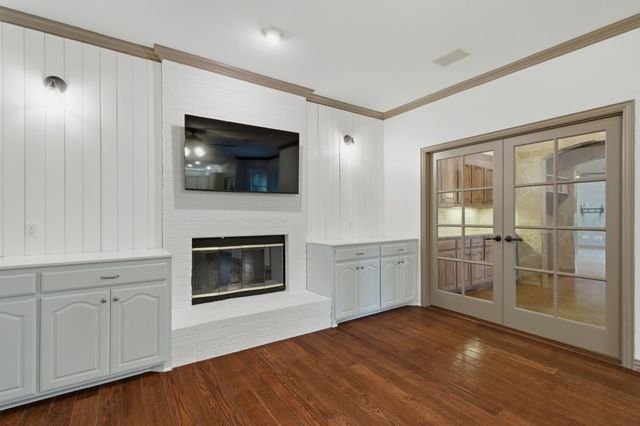 303 Highland Court, Double Oak, TX 75077