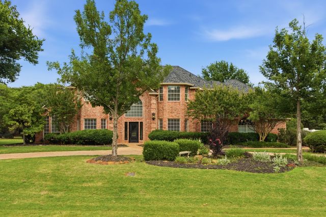 303 Highland Court, Double Oak, TX 75077