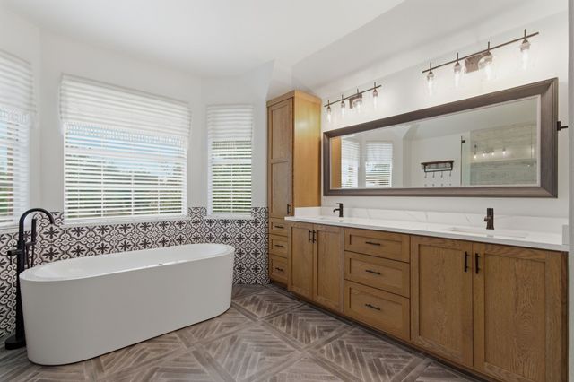 303 Highland Court, Double Oak, TX 75077