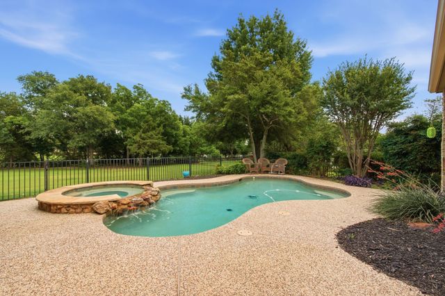 303 Highland Court, Double Oak, TX 75077