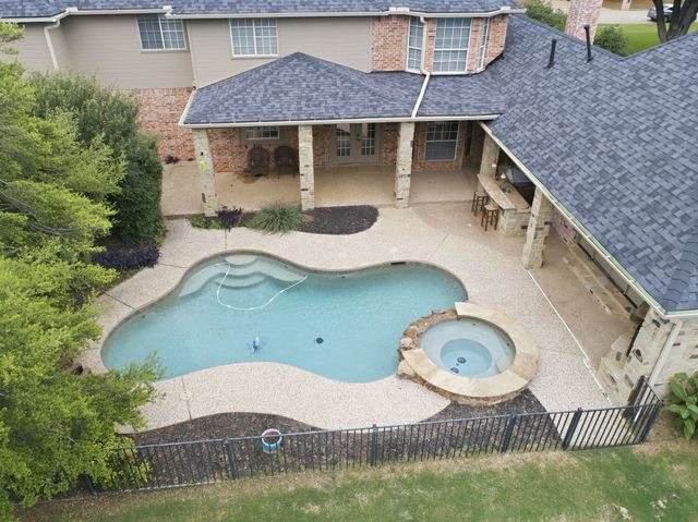 303 Highland Court, Double Oak, TX 75077