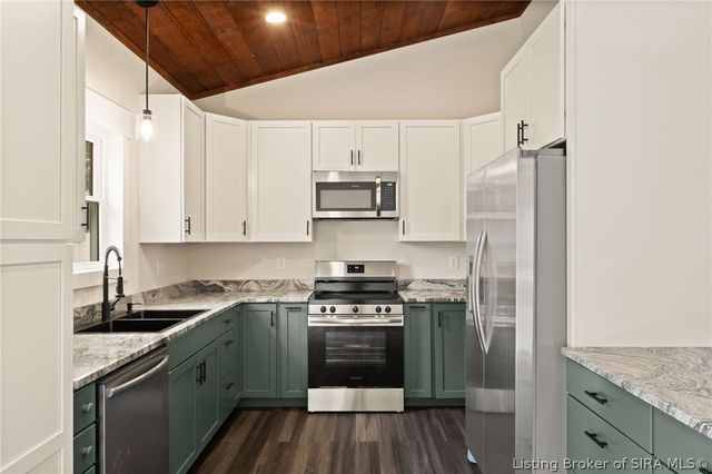 214 W 2nd Street, Campbellsburg, IN 47108
