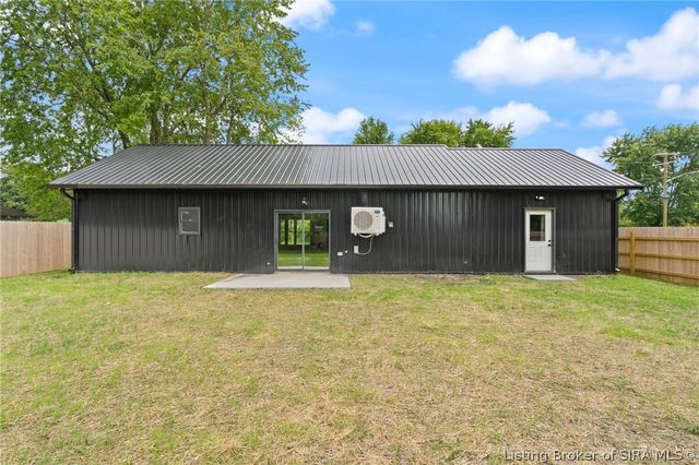 214 W 2nd Street, Campbellsburg, IN 47108