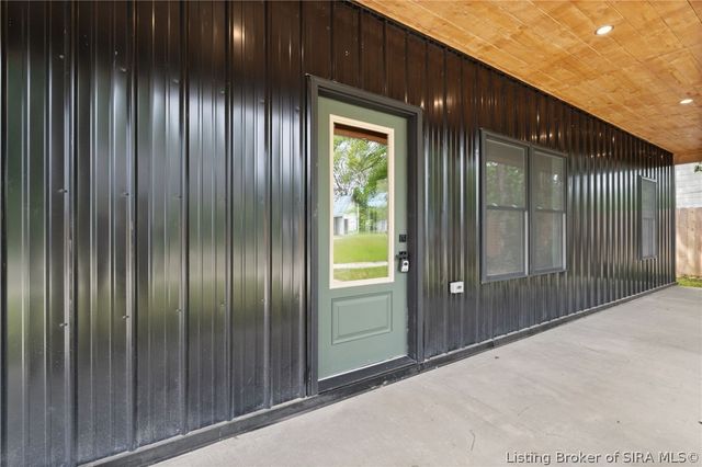 214 W 2nd Street, Campbellsburg, IN 47108